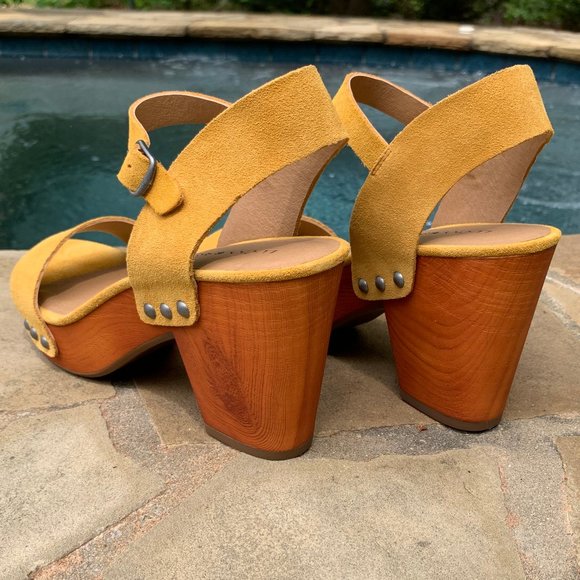Lucky Brand Yellow Platform Sandals - Picture 8 of 16